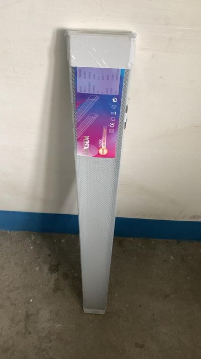 Линейный светильник 200ватт