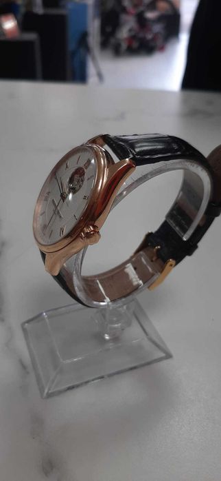 Used Products Dorobanti/Ceas Frederique Constant Classics Geneve FC-310X5TB2/3/4/5/6, 40mm, Sapphire Crystal, Otel Inoxidabil, Maro/Garantie 12 LUNI