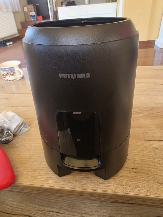 Hranitor Automat Pentru Pisici Petlibro