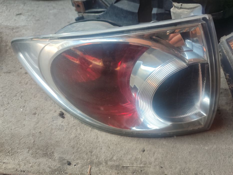 Фарове,стопове и дюзи 2.0 Мазда 6