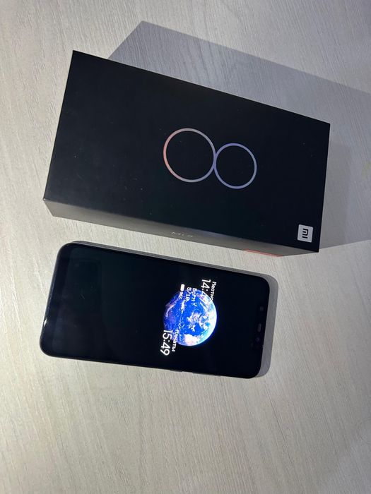 Xiaomi mi 8 флагман 2018 года