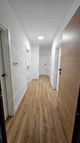 Дава се под наем Тристаен апартамент в Пловдив, Кючук Париж - 96 кв.м за 747.66 € - Снимка #6