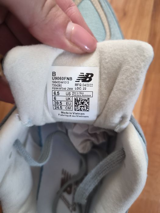 Adidadsi new balance