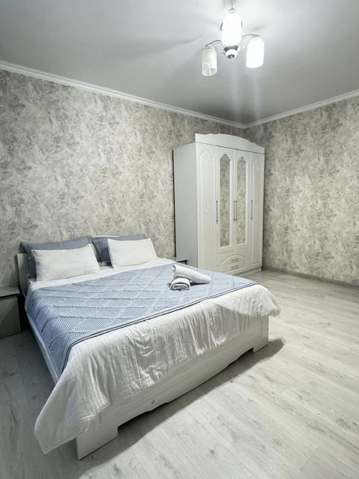 Подселение девушка студент