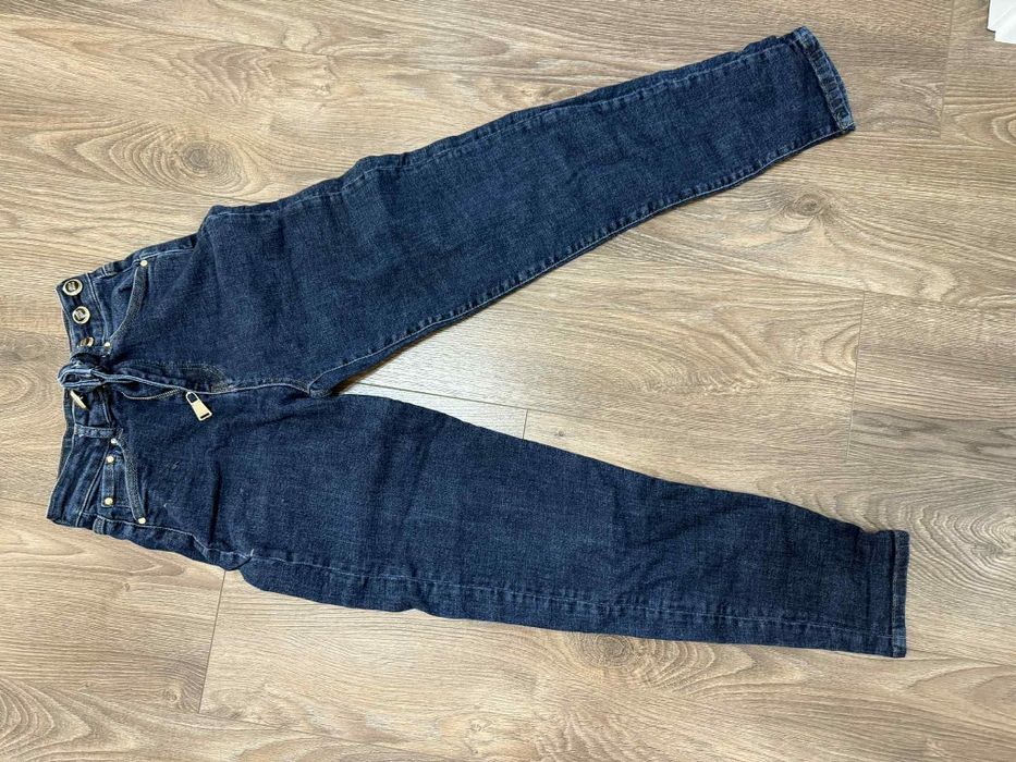 Продавам дънки Miu miu, Loewe