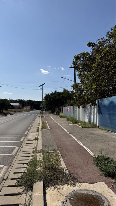 Teren intravilan de vanzare, situat pe strada principala