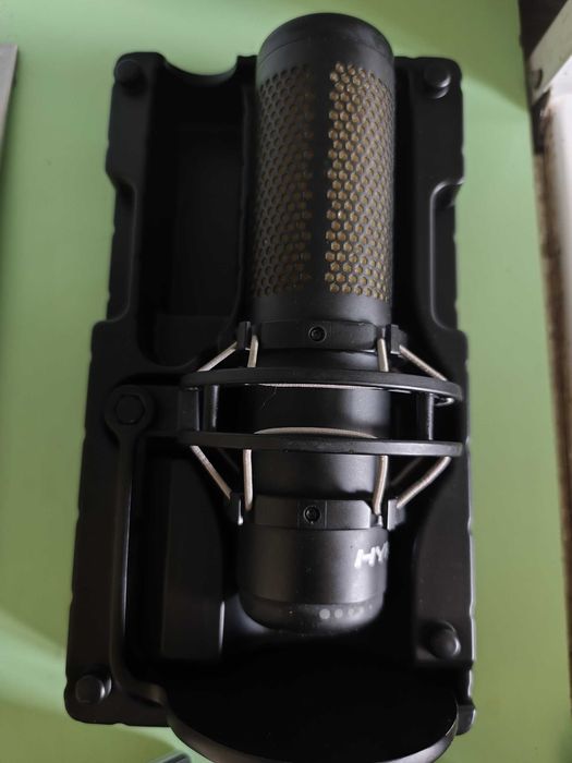 Микрофон HyperX QuadСast S