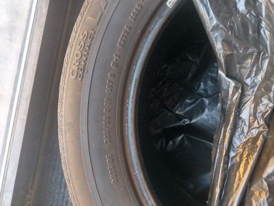 Продам шины лето 255/50/19 БУ