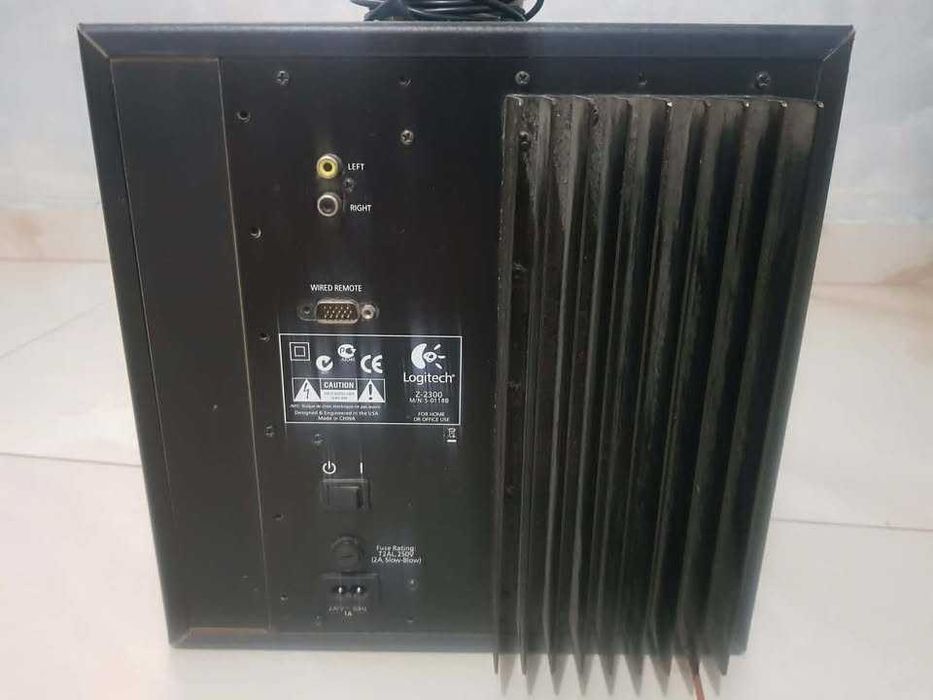 Subwoofer logitech Z 2300 / 200W RMS,