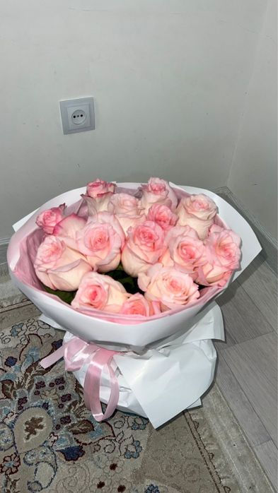 Цеты розовые розы