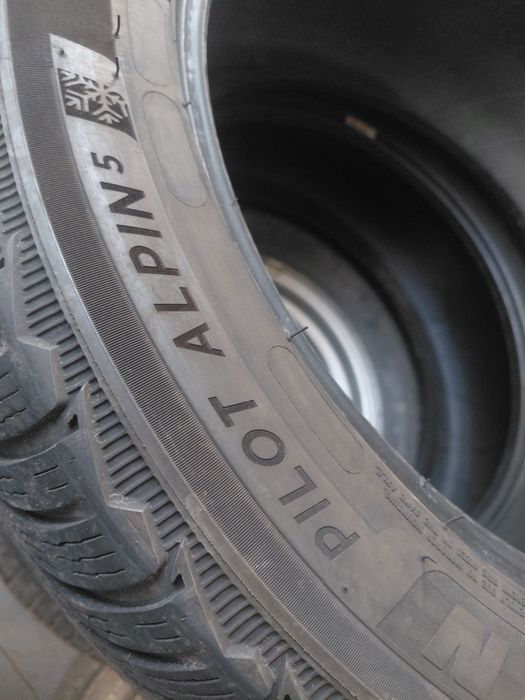 245/45/18" Michelin 4бр.гуми.