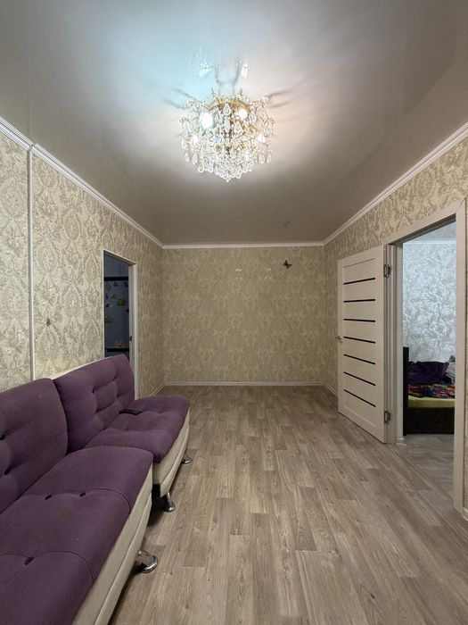 Продается диван в отличном состояний