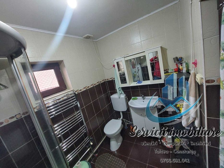 Casa solida, 6 camere, cu teren (parter, cu posibilitate mansardare) Tulcea, nemobilata