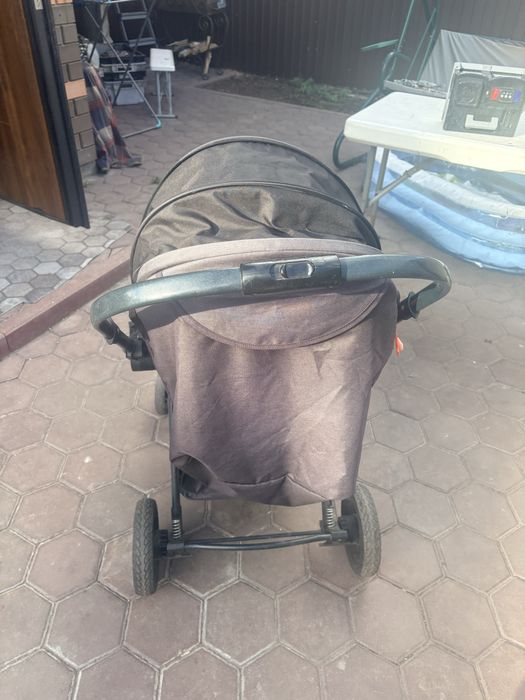 Продам детскую коляску