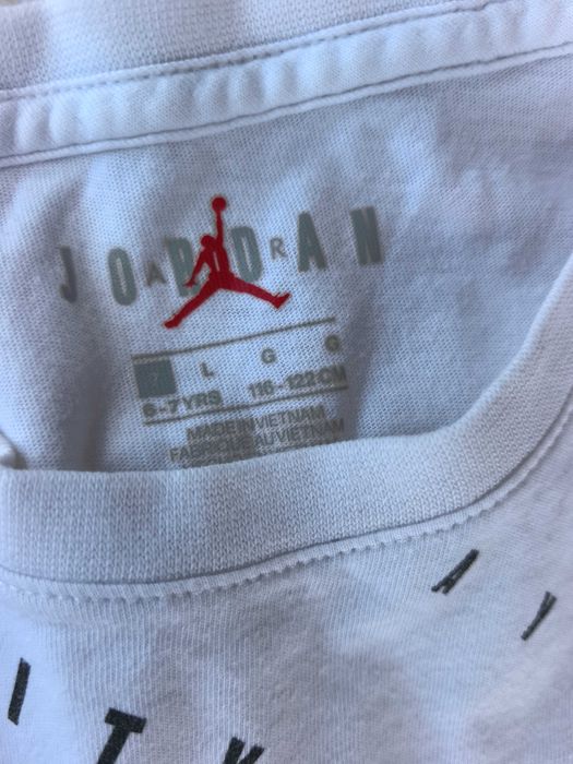 Детски комплект nike air Jordan за момче отличен 116-122см