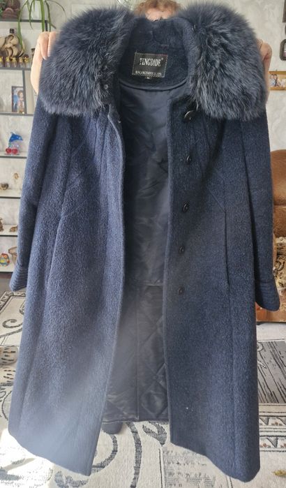 Пальто  зимнее  .