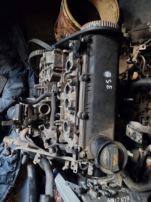 Motor vw passat b6 16 benzina bse