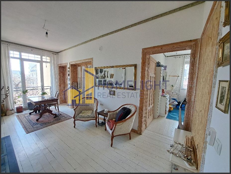 Продава се Тристаен апартамент в София, Център - 120 кв.м за 4000 €/кв.м - Снимка #1