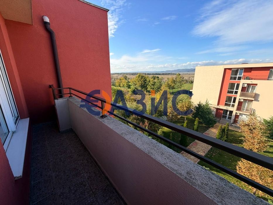 Тристаен апартамент в комплекс Holiday Fort Golf Club, 66 кв. м.,