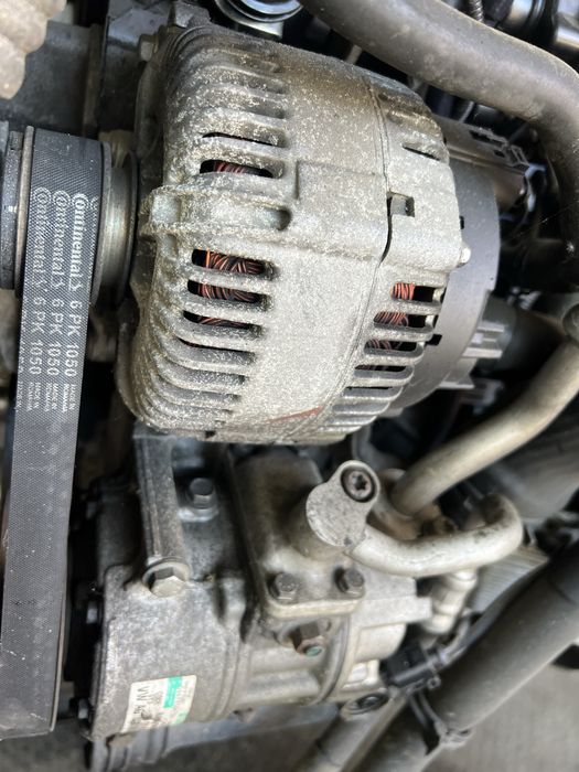 Alternator Passat B6 2.0 tdi BMR. Se ofera factura si garantie!