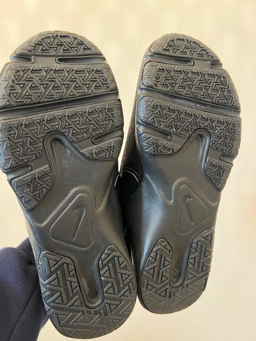 Кроссовки новые Nike