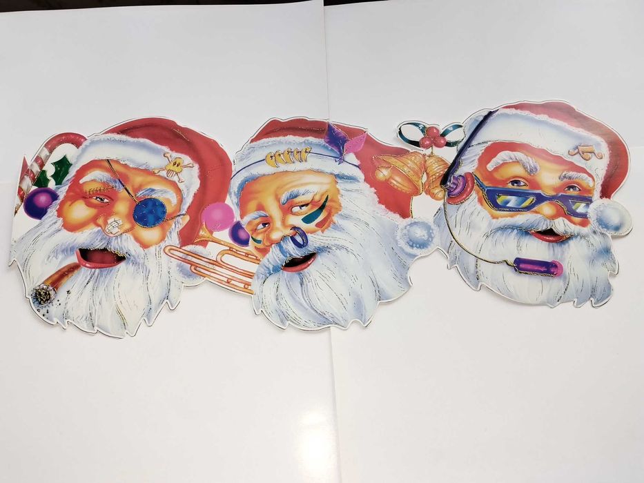 Продавам картички - детски, новогодишни, с цветя, зодии.