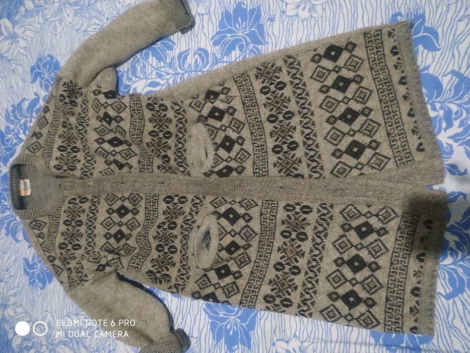 Лама пальто сотилади . Лама пальто