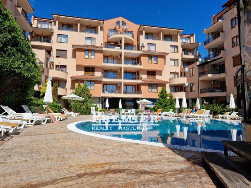 Продава се Двустаен апартамент в к.к. Слънчев бряг - 62 кв.м за 1420 €/кв.м - Снимка #17