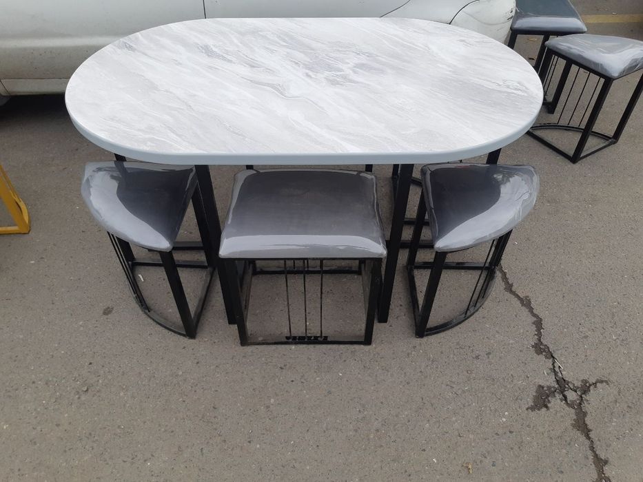 Продам стол табуретка