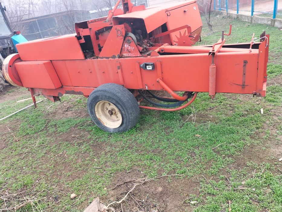 Пресс подборщик. Шөп пресстейтін! Істеп тұр!