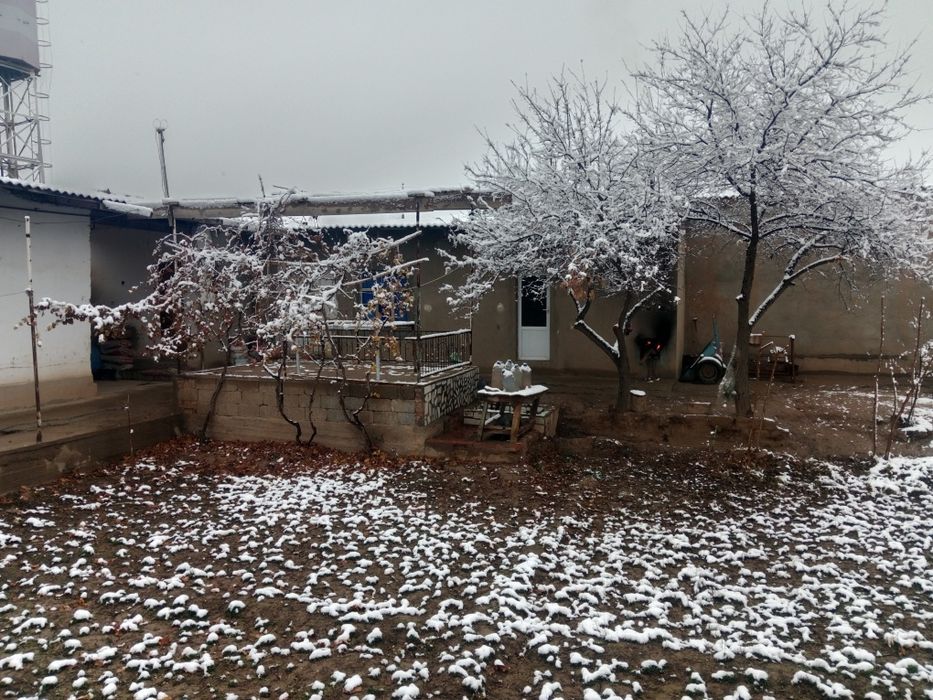 Срочна сотилади ховли уй