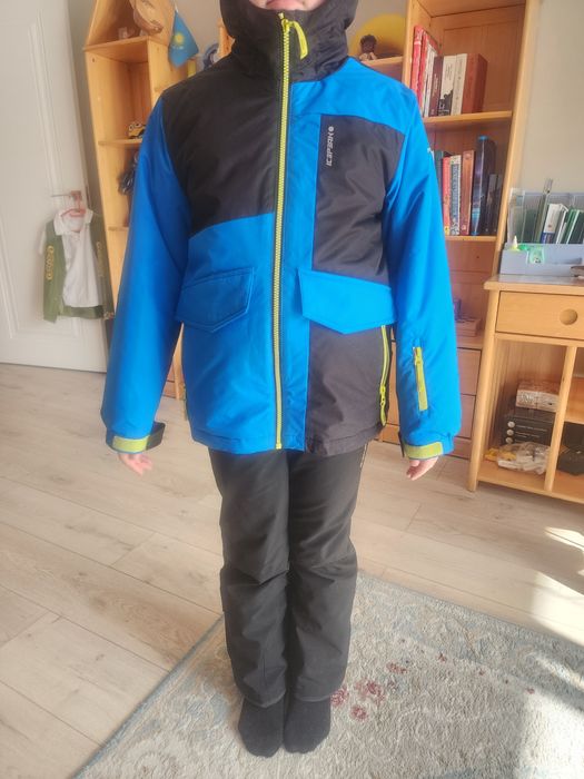 Продам детский лыжный костюм