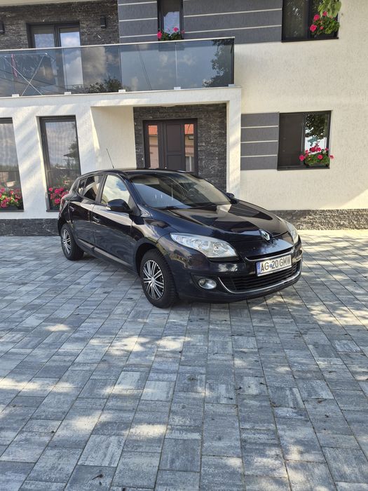 RENAULT Megane 2012 — imagine 2