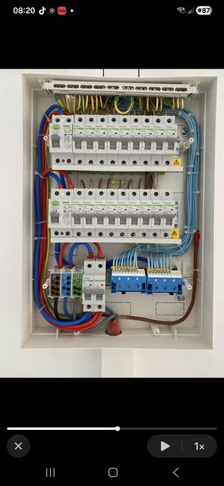 Tencuieli mecanizate   instalatii electrice instalator termic
