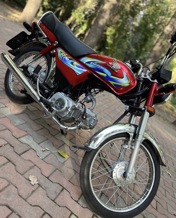 Новая оригинальная Honda CD 70