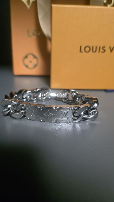 Louis vuitton мъжка гривна