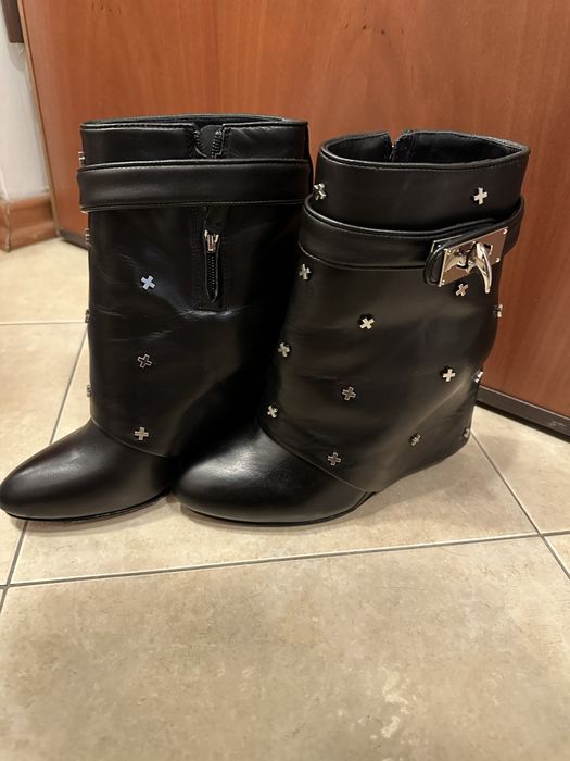 Боти 38 номер, нови