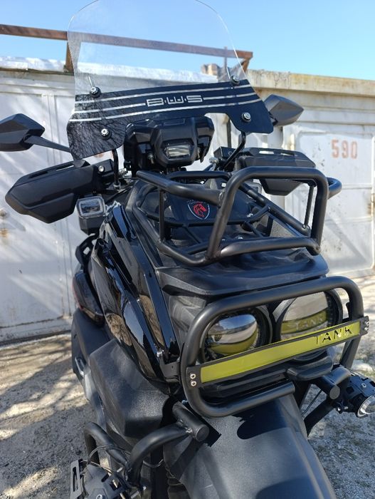 Skuter sotiladi tank