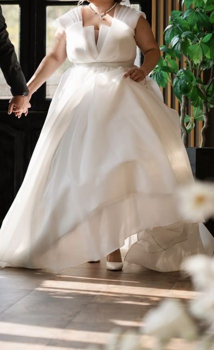 Продам свадебное платье