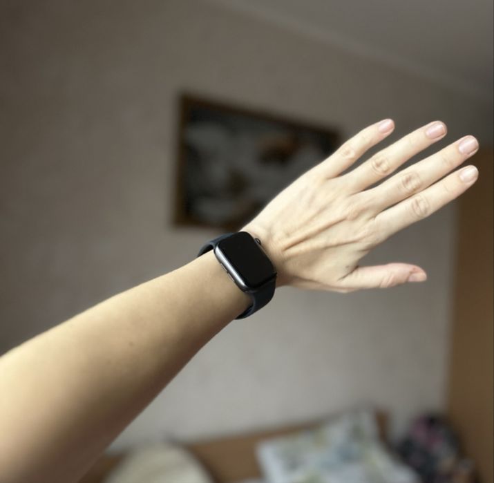 Apple watch в хорошем состоянии