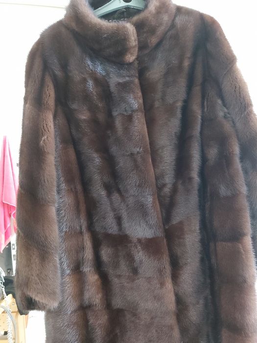 Продам норковую шубу