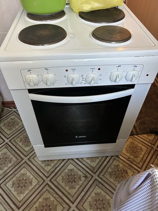 Плита с духовкой