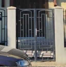 Poartă metalică – stare bună