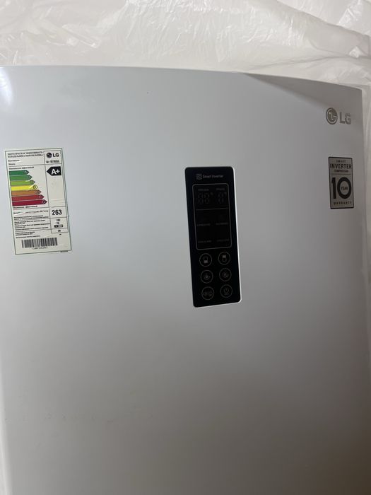 Холодильник LG в отличном состоянии