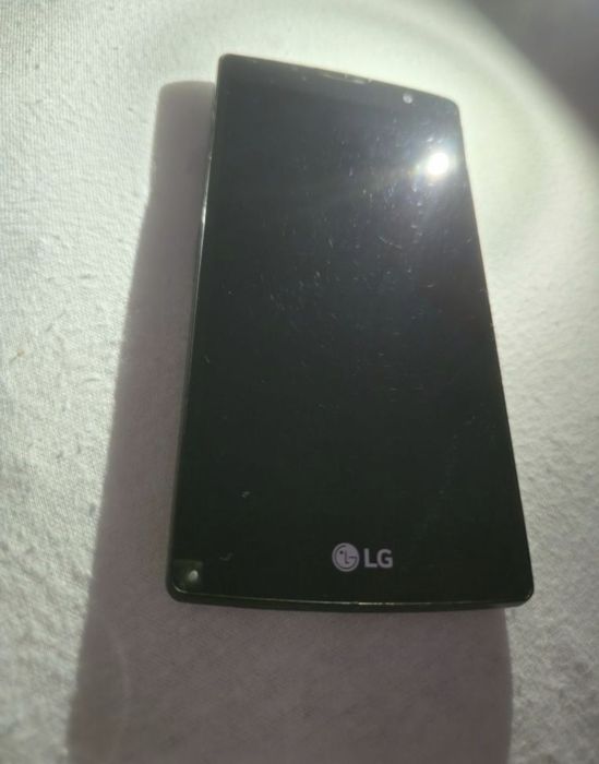 Vand un LG G4c cu android 6 bezea
