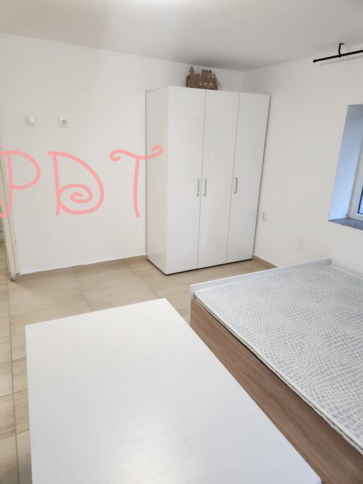 Дава се под наем Ателие в Пловдив, Въстанически - 30 кв.м за 229.5 € - Снимка #1