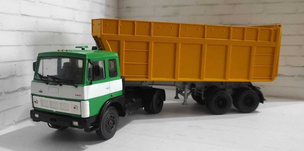 Продам грузовые модели, фуры, тягачи, сцепки в масштабе 1 к 43