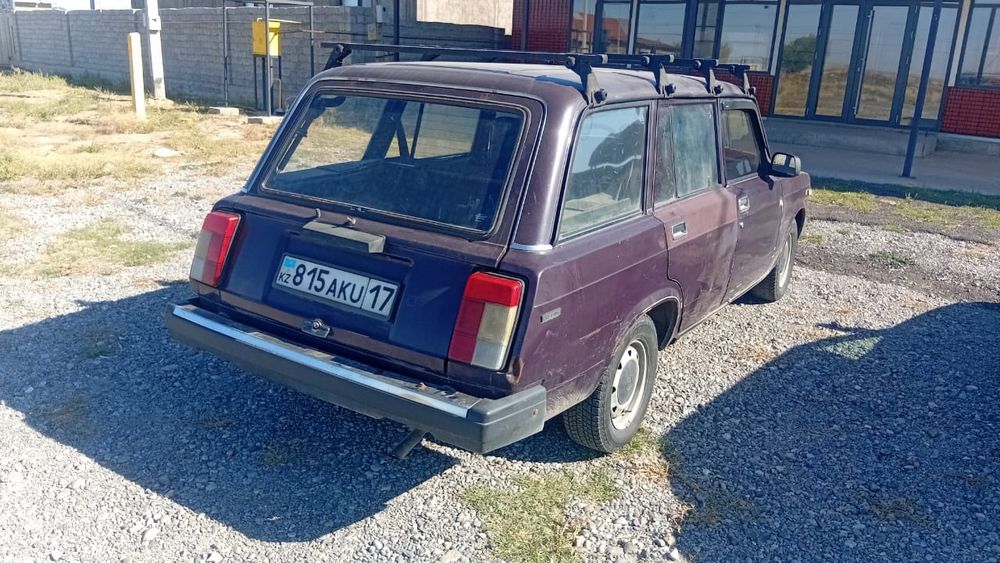 Lada 2104      .
