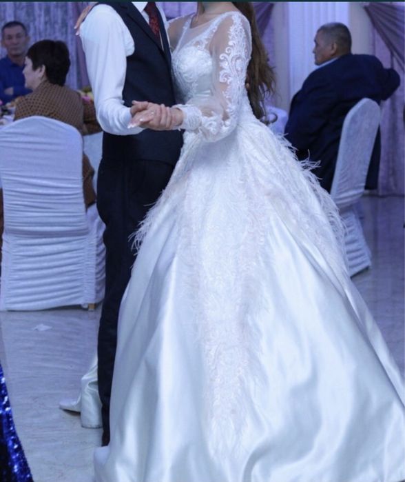 Свадебное платье