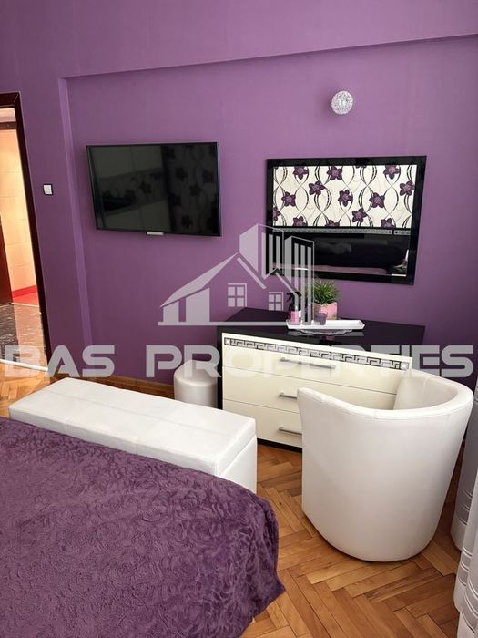 Дава се под наем Тристаен апартамент в София, Център - 100 кв.м за 897.6 € - Снимка #7
